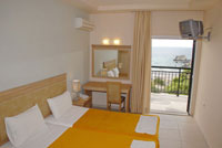 Glyfada beach hotel in Corfu